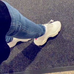 Steve Madden White Chunky Sneakers, size 10M NY90 collectors series